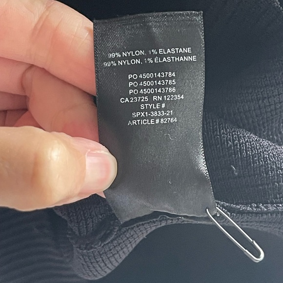 BABATON Aritzia Sculpt Knit Prado Top Cropped Knit Shortsleeve Sweetheart Top M - Picture 8 of 11